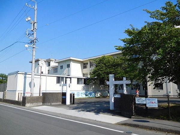 【周辺】磐田市立青城小学校まで680m