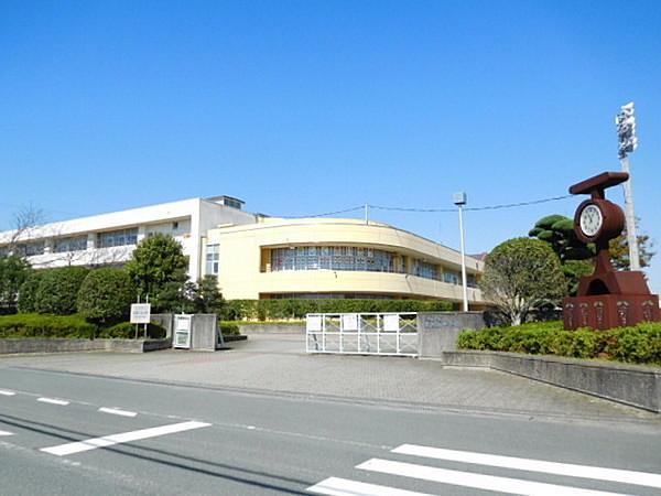 【周辺】磐田市立豊田南中学校まで730m