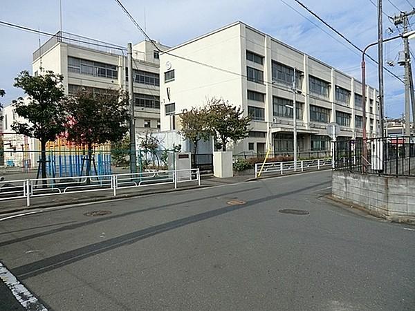 【周辺】横浜市立汐入小学校まで351m