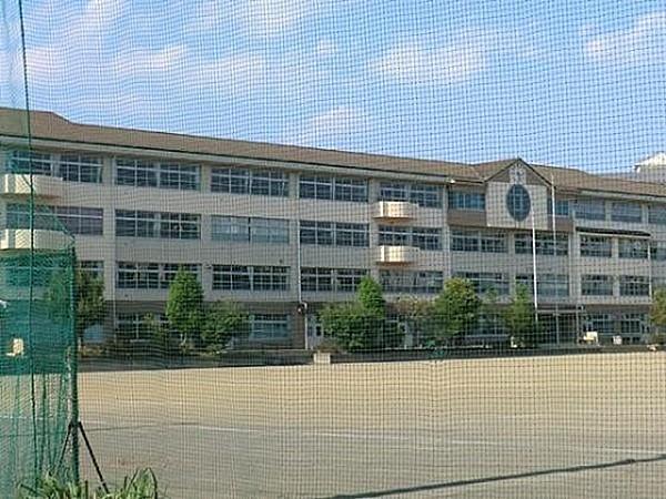 【周辺】八王子市立上柚木中学校まで1728m