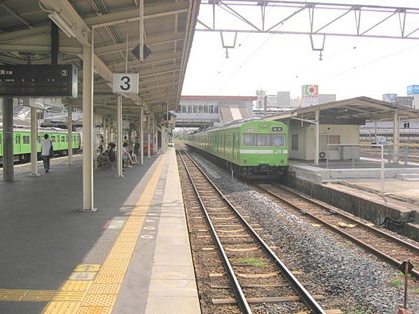 【周辺】王寺駅(JR 関西本線)まで2332m