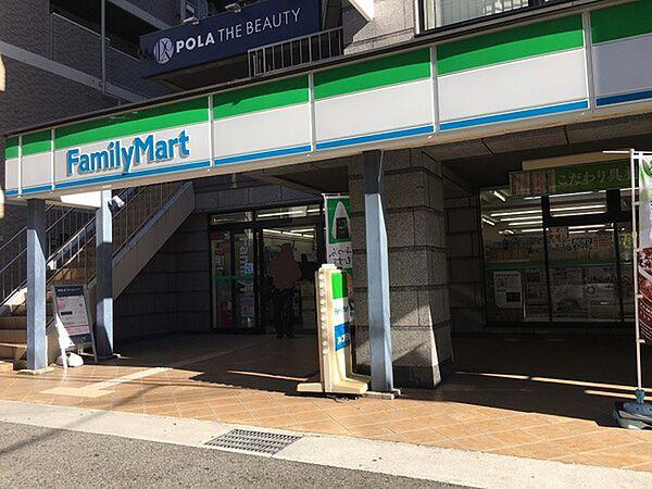 【周辺】ファミリーマートJR住吉駅東店まで92m