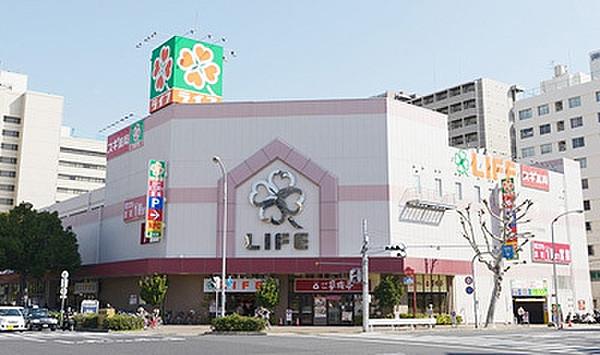 【周辺】ライフ神戸駅前店まで141m