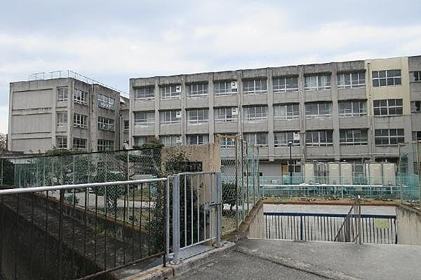 【周辺】堺市立中百舌鳥中学校まで650m
