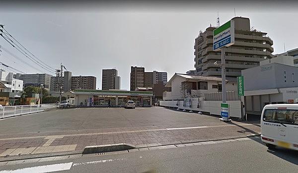 【周辺】ファミリーマート橘通東一丁目店まで1316m