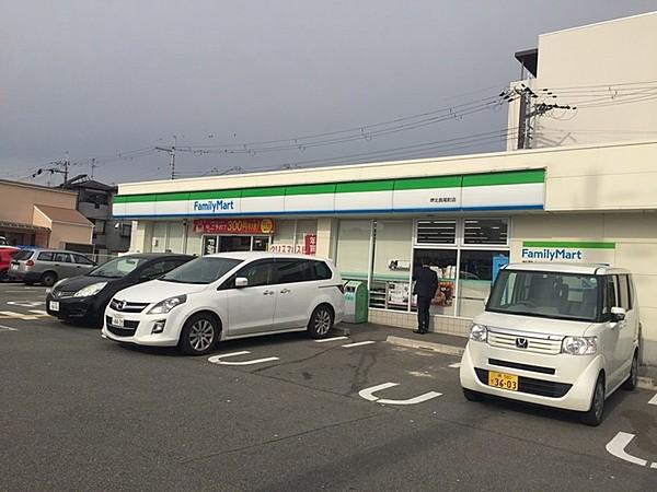 【周辺】ファミリーマート堺北長尾町店まで739m