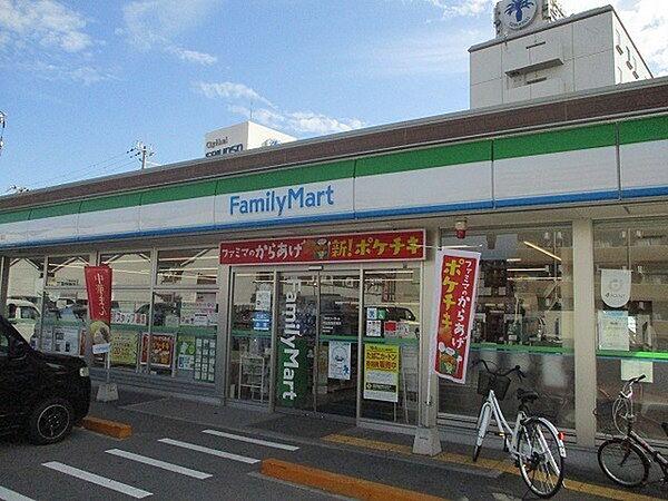 【周辺】ファミリーマート堺出島海岸通店まで1681m