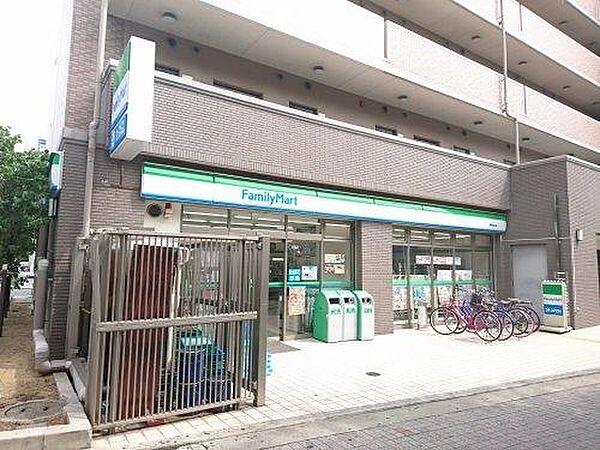 【周辺】ファミリーマート 堺駅南口店まで147m