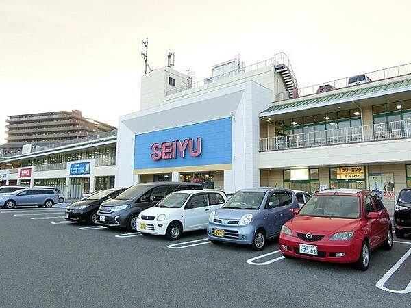 【周辺】西友上野芝店まで1180m、周辺施設も充実！