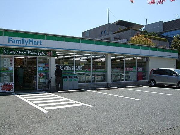 【周辺】ファミリーマート狭山市役所前店まで632m