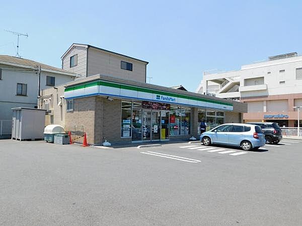 【周辺】ファミリーマート 坂戸薬師町店まで610m