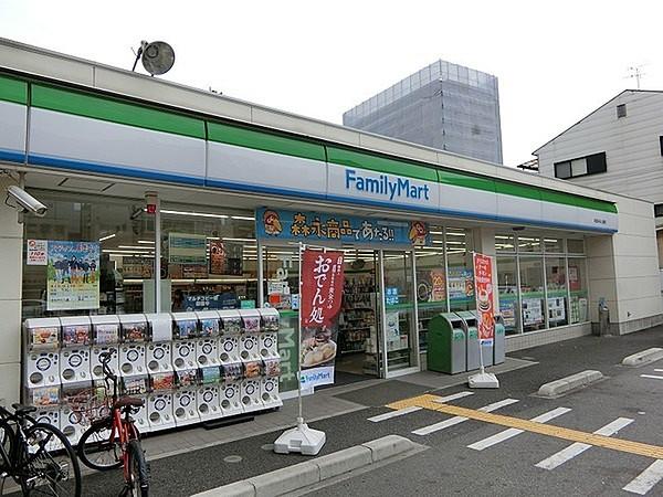 【周辺】ファミリーマート本田みなと通店まで607m