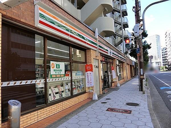 【周辺】セブンイレブン大阪西本町2丁目店まで166m