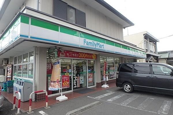 【周辺】ファミリーマート川越通町店まで30m