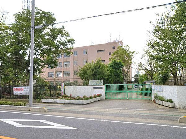 【周辺】草加市立新栄中学校まで960m