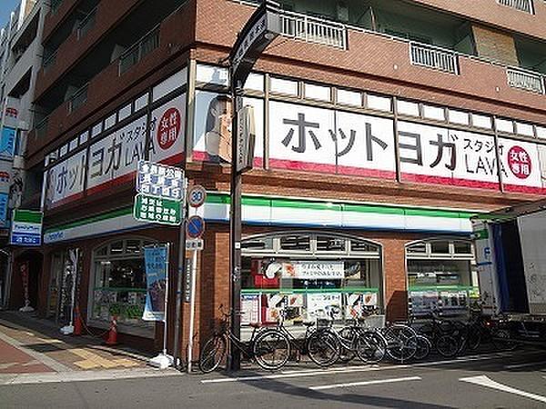 【周辺】ファミリーマート長居駅西店まで435m