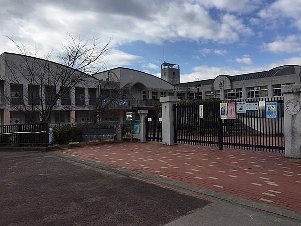 【周辺】神戸市立有野中学校まで558m、神戸市立有野中学校