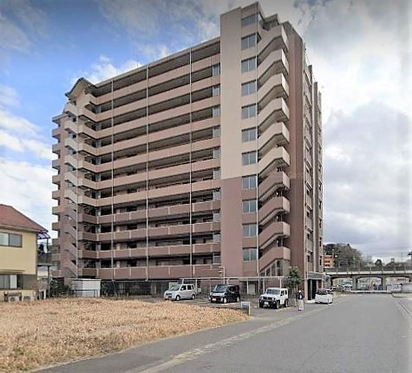 【外観】2008年築12階建てマンション。JR鹿島線「鹿島神宮」駅まで徒歩わずか2分の便利な立地！徒歩1分の距離にミニストップもあります。