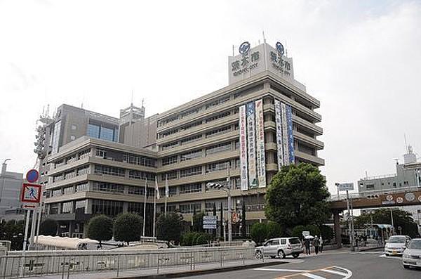 【周辺】茨木市役所まで1054m、駅から徒歩で行ける距離です。駐車場は込み合いますので、なるべく徒歩で来られる方が良いですよ