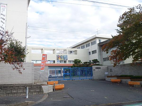 【周辺】奈良市立三笠中学校まで1539m
