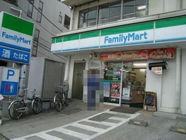 【周辺】ファミリーマート 幡ヶ谷三丁目店まで79m