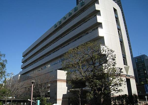 【周辺】総合病院厚生中央病院まで826m