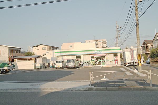 【周辺】ファミリーマート秀栄東浅川町店まで274m