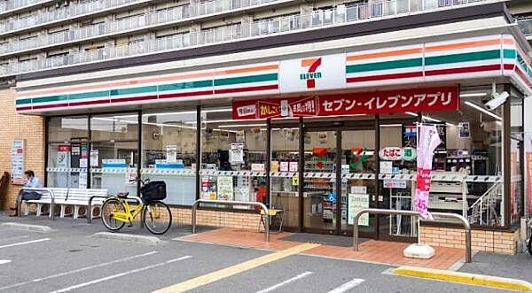 【周辺】セブンイレブン大阪三国本町3丁目店まで837m
