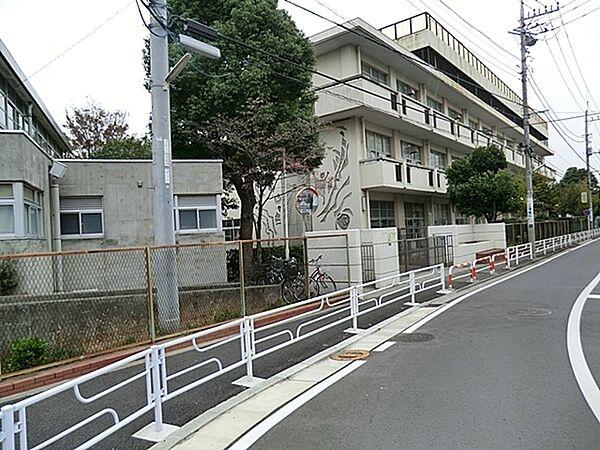 【周辺】横浜市立緑小学校まで712m、徒歩約8分です。