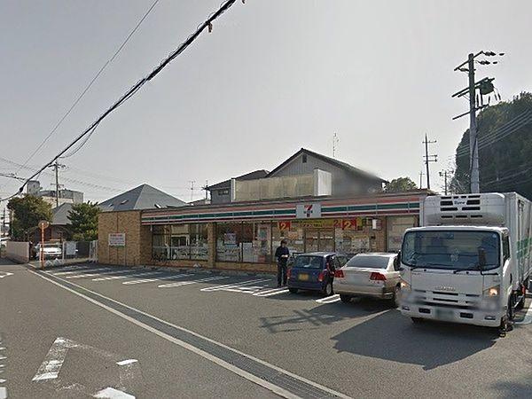 【周辺】セブンイレブン岸和田八幡町店まで394m