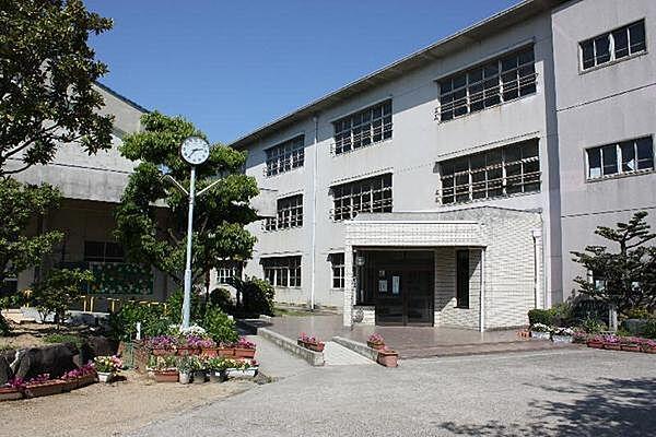 【周辺】泉佐野市立末広小学校まで1428m