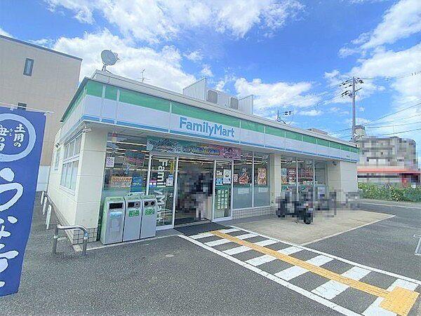 【周辺】ファミリーマート豊中浜店まで800m