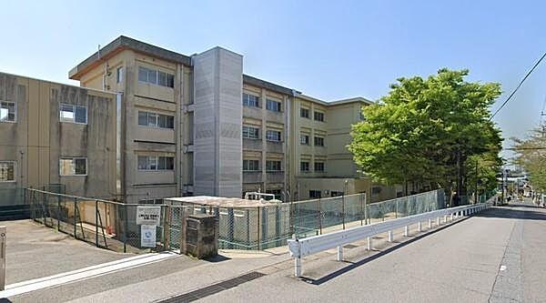 【周辺】千葉市立蘇我中学校まで347m