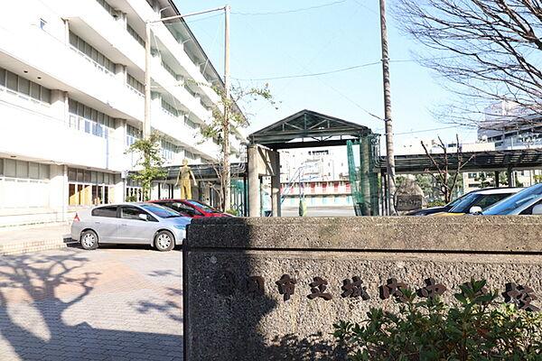【周辺】静岡市立城内中学校まで1200m