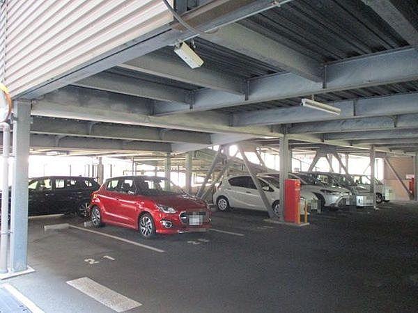 【駐車場】駐車しやすい自走式の駐車場♪