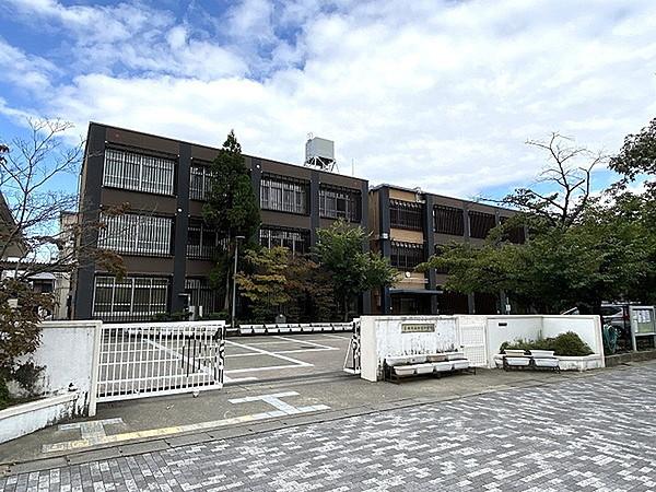 【周辺】京都市立中京中学校まで653m