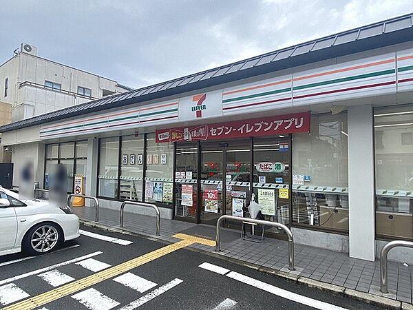 【周辺】セブンイレブン京都佐井通丸太町店まで443m