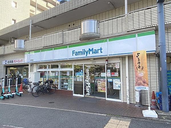 【周辺】ファミリーマート紫明通店まで505m