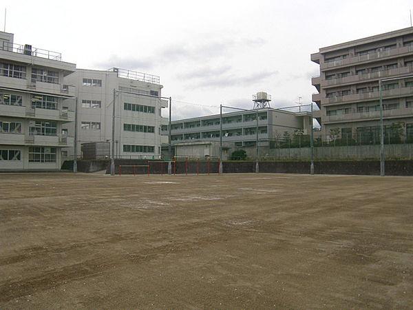 【周辺】仙台市立三条中学校まで1798m