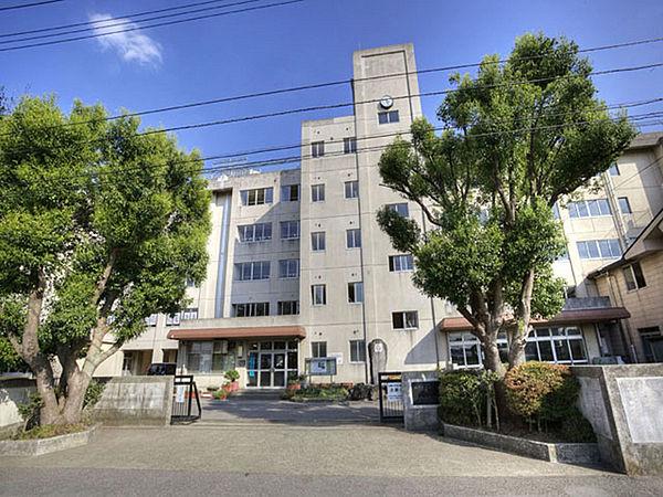 【周辺】松戸市立和名ケ谷中学校まで450m、徒歩約6分