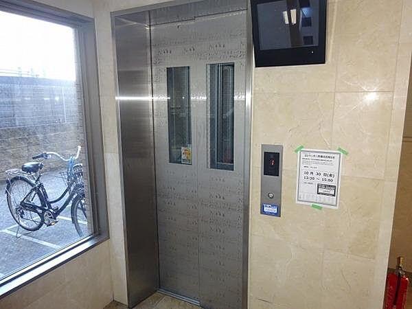 【エントランス】エレベーターあり！