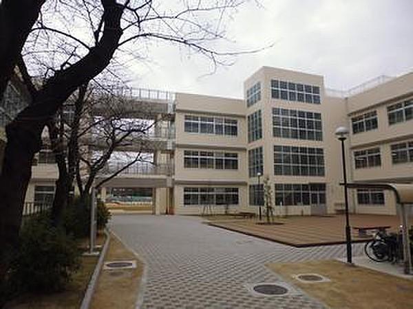 【周辺】東大阪市立上小阪中学校まで1487m