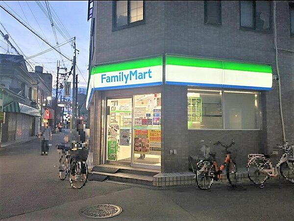 【周辺】ファミリーマート寝屋川香里南之町店まで100m