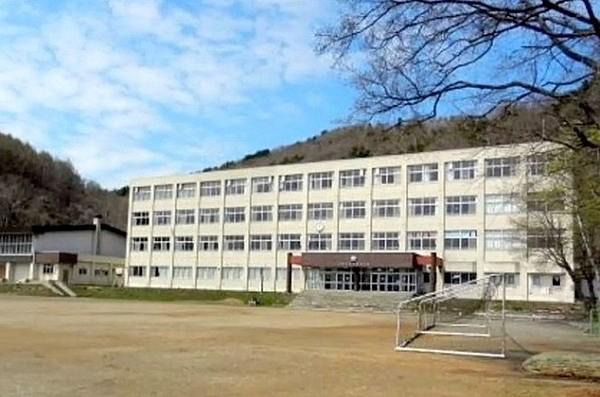 【周辺】小樽市立西陵中学校まで1400m