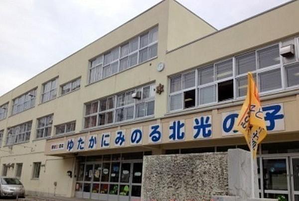 【周辺】札幌市立北光小学校まで865m
