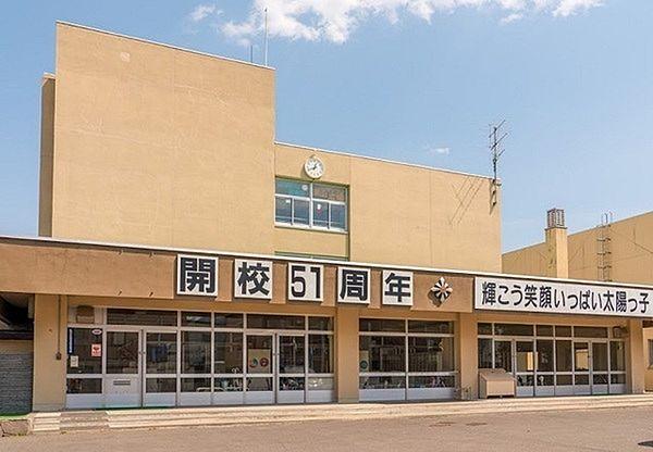【周辺】札幌市立東山小学校まで595m
