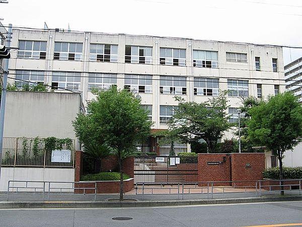 【周辺】大阪市立新東三国小学校まで261m