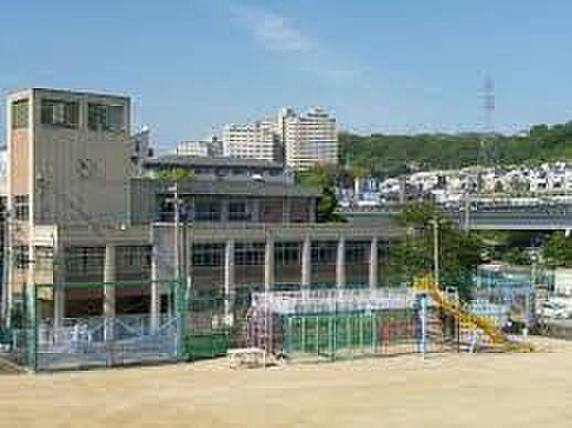 【周辺】【小学校】神戸市立名谷小学校まで960ｍ