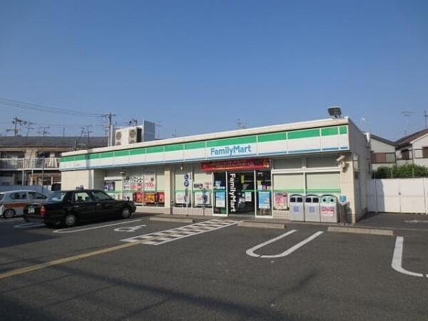 【周辺】ファミリーマート曽根南町店まで689m