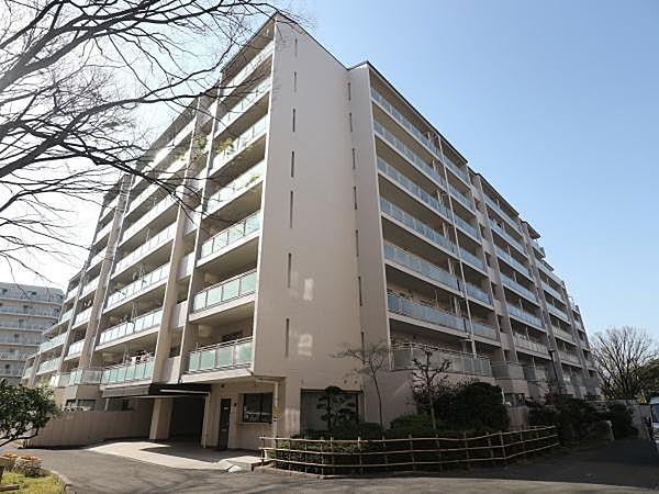 【外観】8階建て3階部分　鉄筋コンクリート造駐車場専用使用権付！北大阪急行線「桃山台」駅徒歩約9分の立地です。